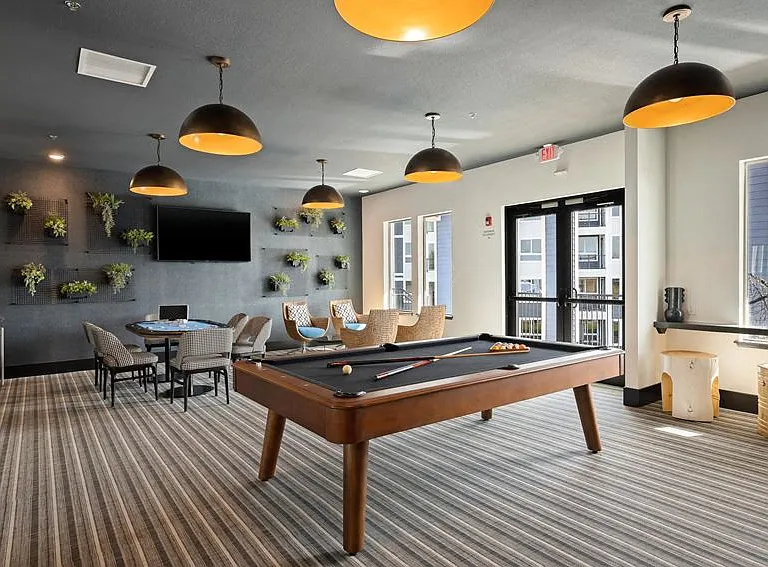 Azure Apartments — Photo 11