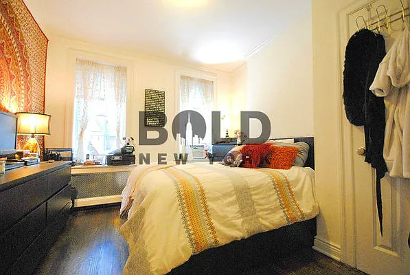 Rented by Bold New York | media 8