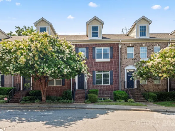 8439 Summerford Dr, Charlotte, NC 28269