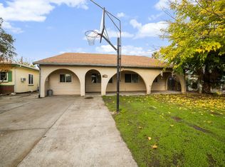 2017 Ernest Way, Sacramento, CA 95825
