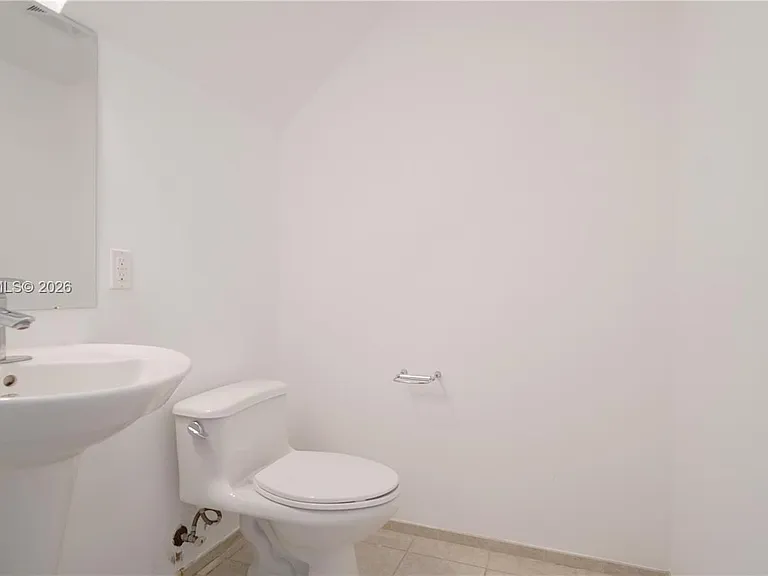 60 SW 13th St #2215 — Photo 9