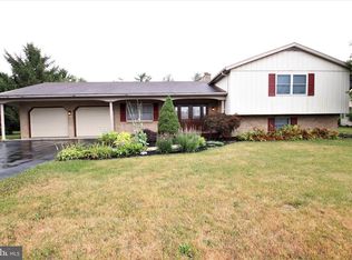 502 Colonial Dr, Greencastle, PA 17225