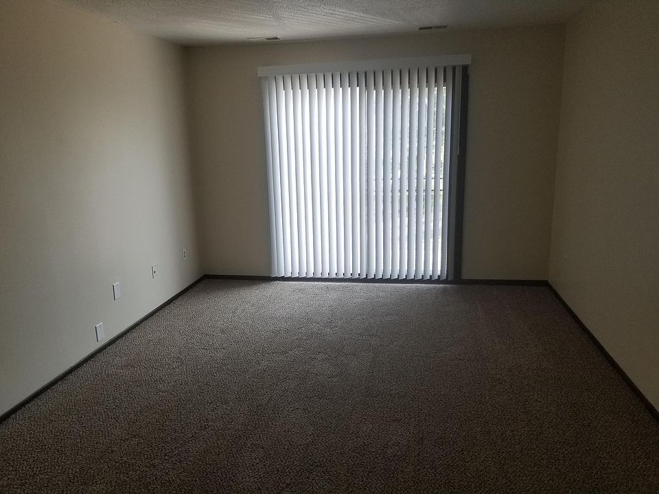 1st image of 1503 Sunrise Lakes Dr APT 14A