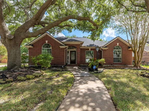 15210 Vista Heights Dr, Cypress, TX 77433