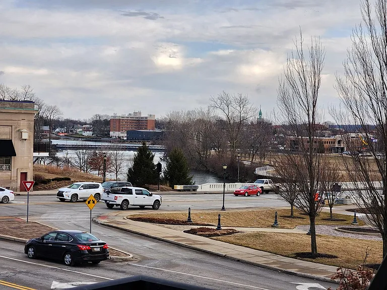 River Rock Apartments — Photo 66