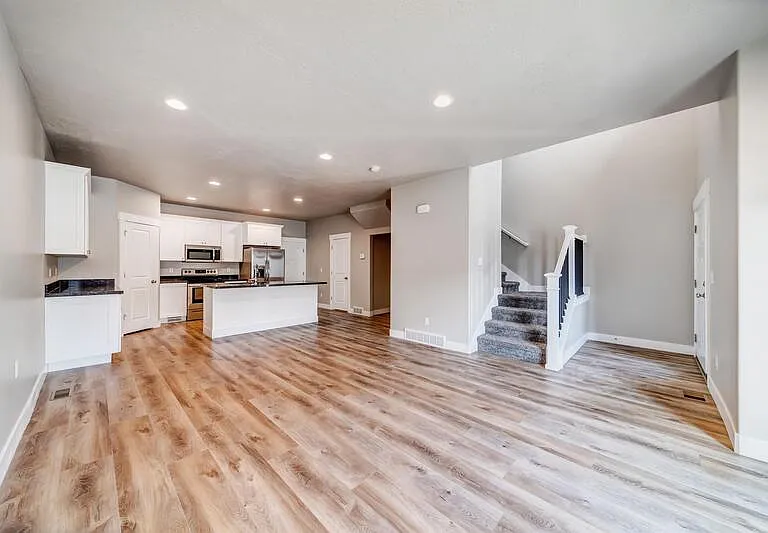4431 W Glendon Dr — Photo 8