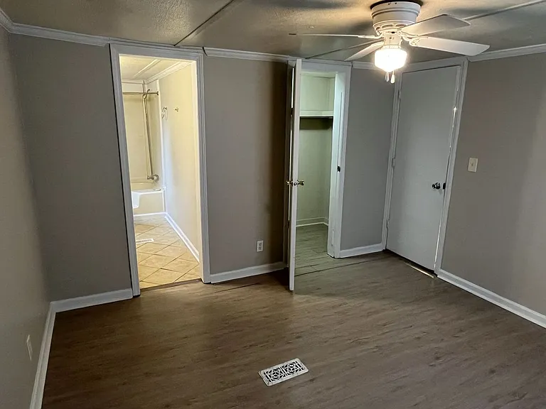 15420 Sharpe Rd — Photo 11