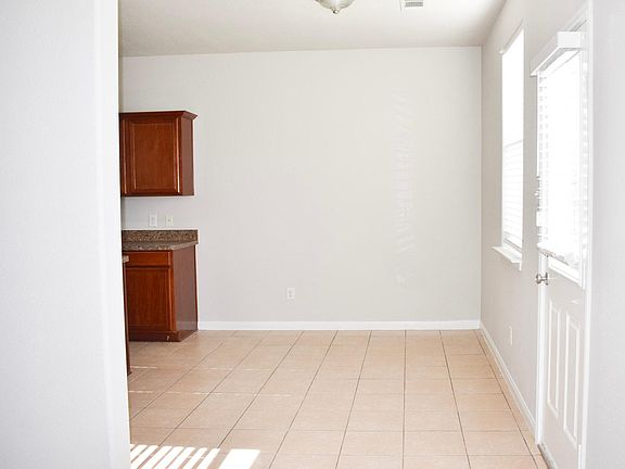 5th image of 2127 Mandarin Way