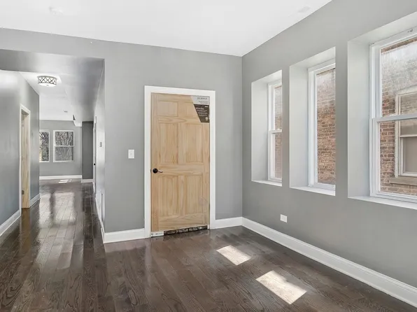 846 N Hamlin Ave #3, Chicago, IL 60651