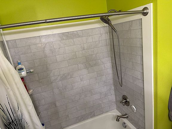 3rd image of 1134 29th Ave SW