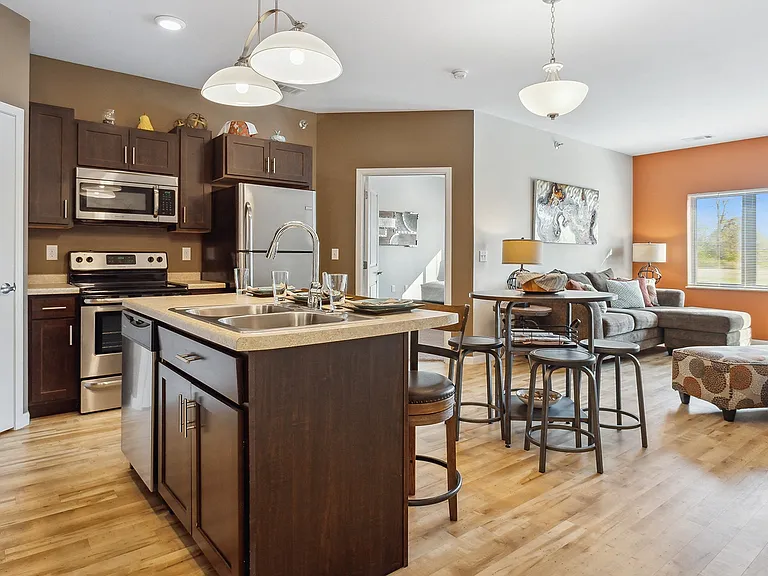 Deer Ridge Apartment Homes — Photo 1