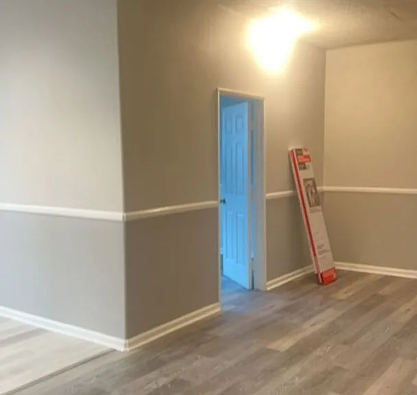 421 S Clementine St #B — Photo 3