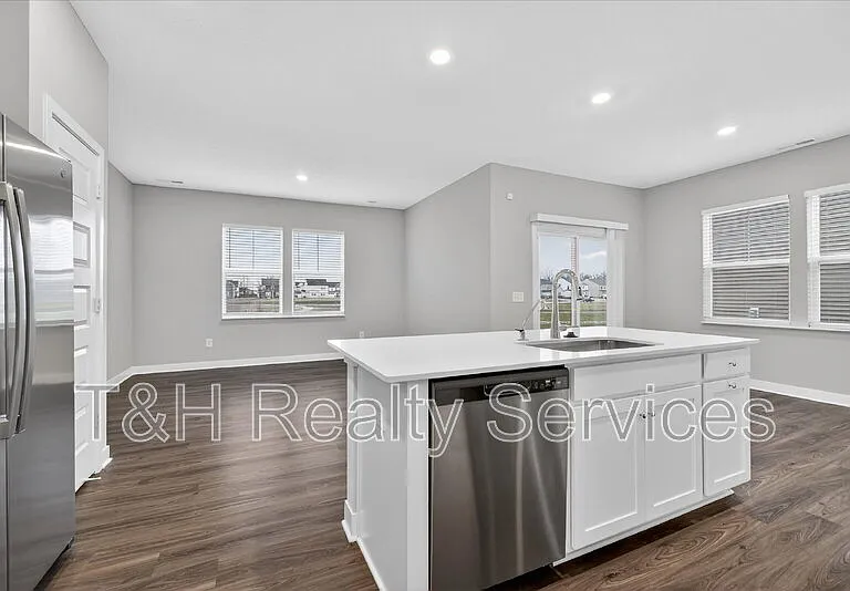 9586 Beckett St — Photo 12