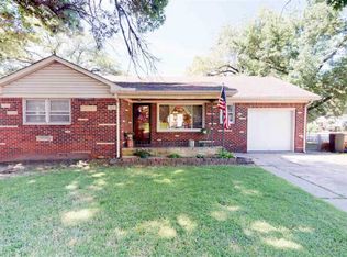 303 E English St, Mulvane, KS 67110