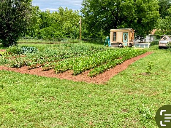 3rd image of 7715 E McElroy Rd