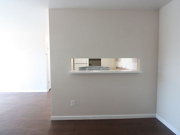 dining area looking into kitchen