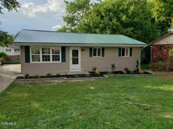 214 Action St, Newport, TN 37821