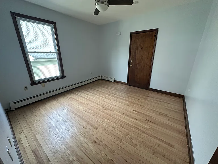 106 Foster St #6 — Photo 3