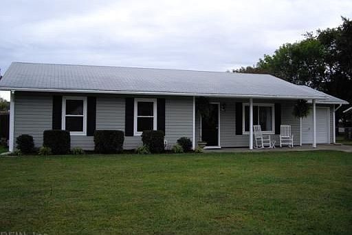 1st image of 3719 Burr Ln