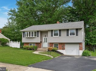 26 Anvil Rd, Aston, PA 19014