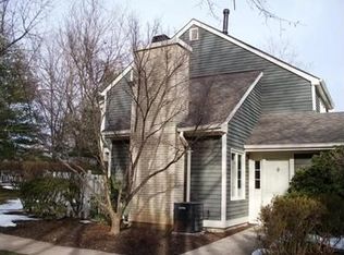 32 Village Dr, Basking Ridge, NJ 07920