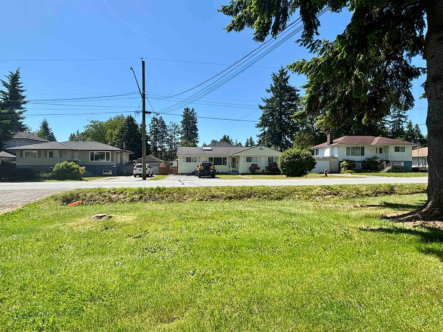 3 bed, 1500 sqft, $2,400 — Photo 3