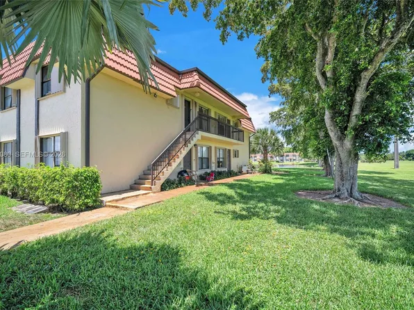 10015 NW 4th St #203, Hollywood, FL 33024