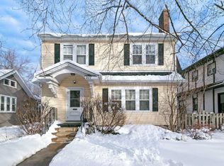 1107 Hickory St, Waukegan, IL 60085