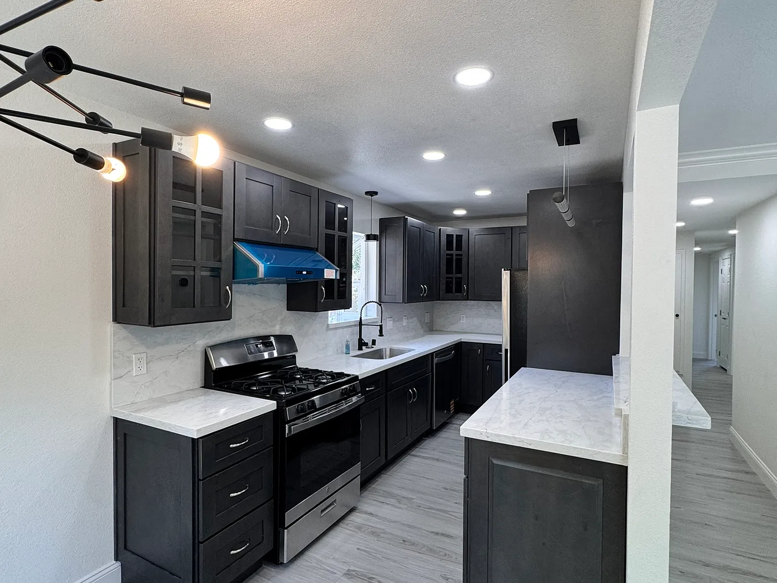 4 bed, 1194 sqft, $3,700 — Photo 3