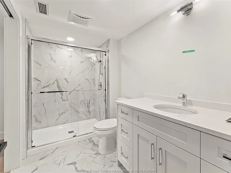 247 Brock St #104 — Photo 4