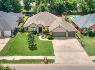 14009 Smithurst Rd, Edmond, OK 73013