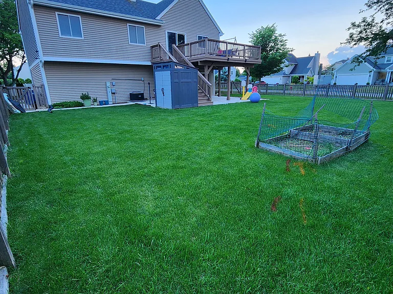 302 Barton Ct — Photo 9