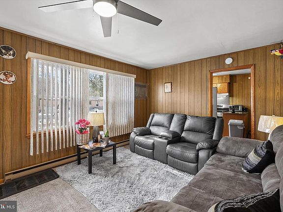 3rd image of 19477 Hummingbird Rd