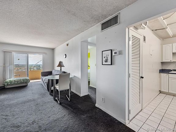 5th image of 900 NE 18th Ave APT 1204