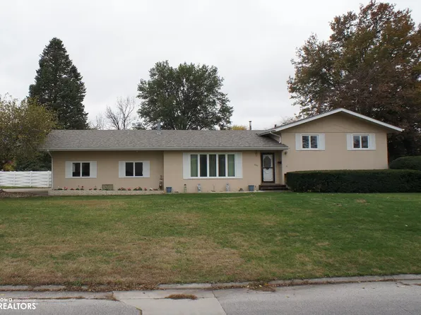 700 White Post Dr, Webster City, IA 50595