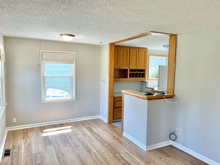 11721 Roosevelt Way NE — Photo 9