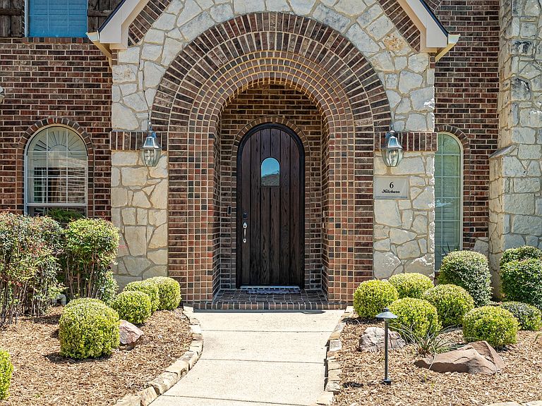Listing photo 4