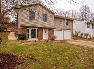 2529 Woburn Dr, High Ridge, MO 63049