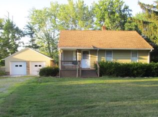 8669 Fair Rd, Strongsville, OH 44149