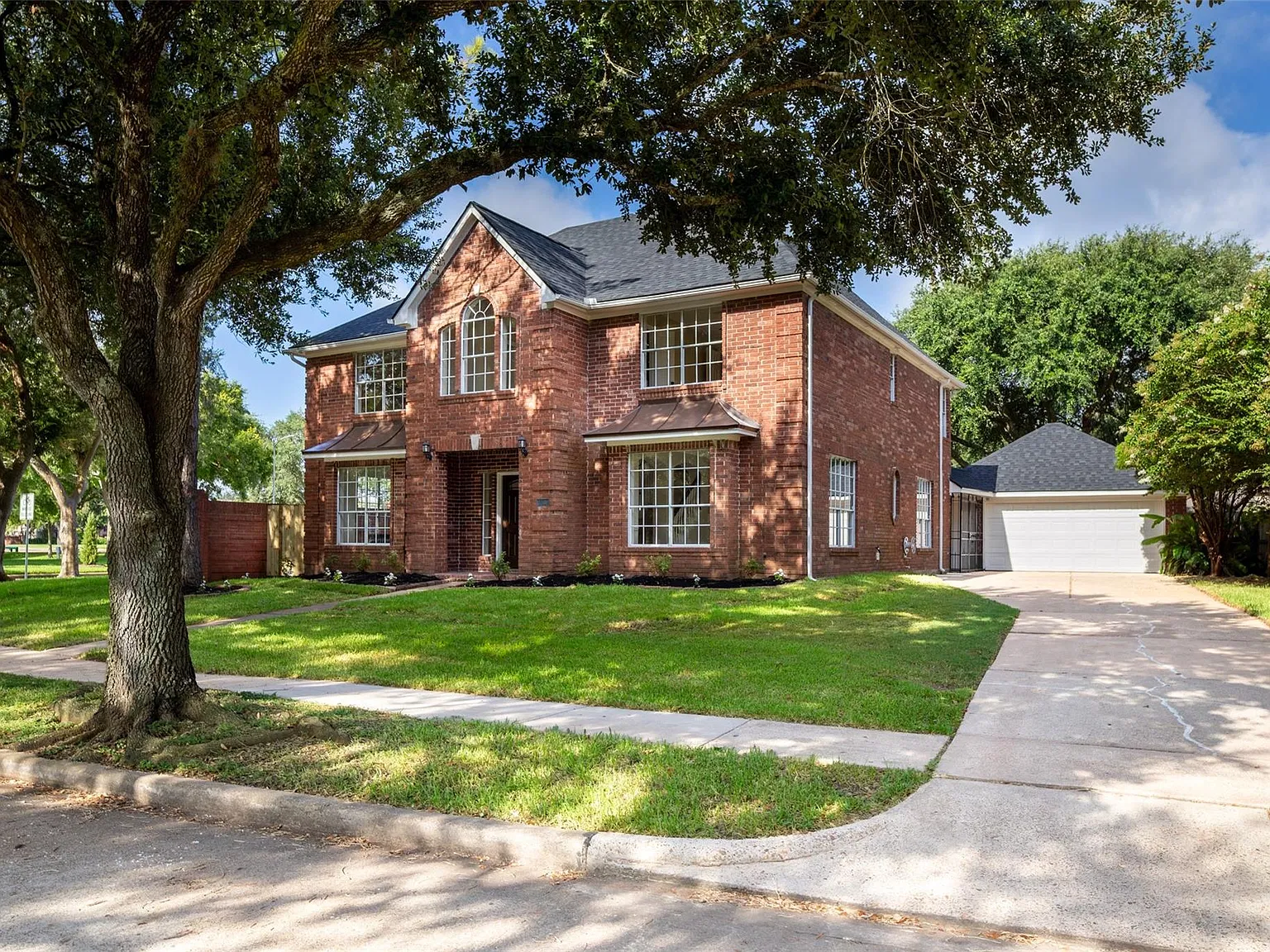 4 bed, 2.5 bath, 3154 sqft, $3,000 — Photo 3
