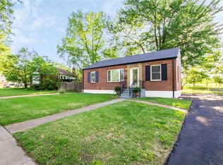 3707 Ashby Rd, Saint Ann, MO 63074