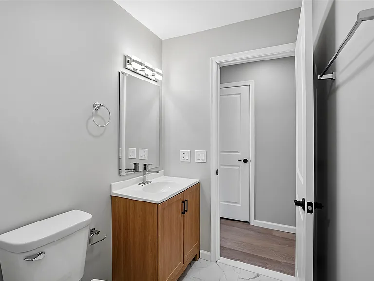 405 School St #2 — Photo 19