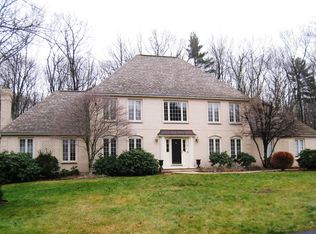 12 Wedgewood Dr, Hopkinton, MA 01748