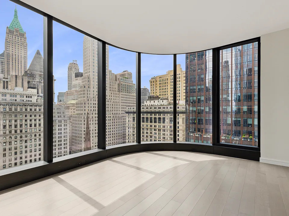 125 Greenwich St #32B