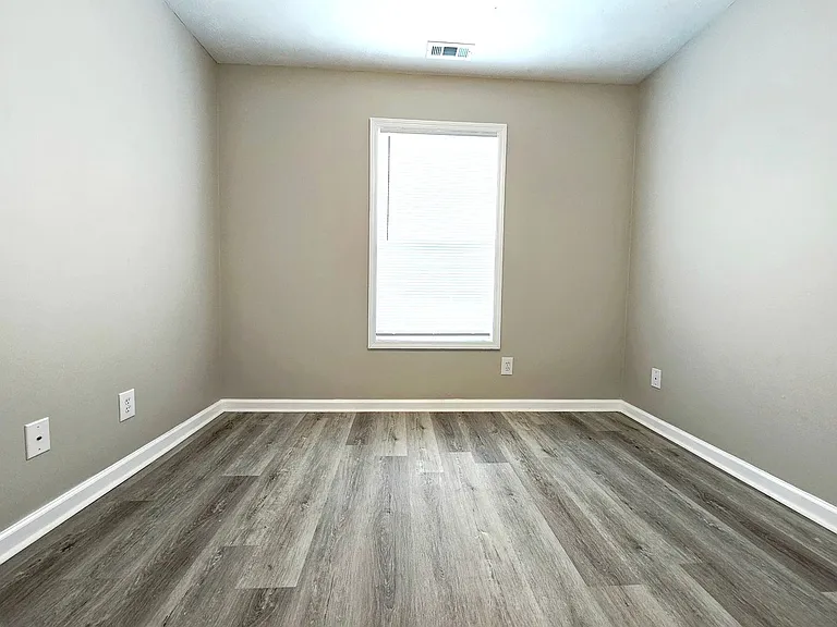 7796 Buttonwood Ave — Photo 8