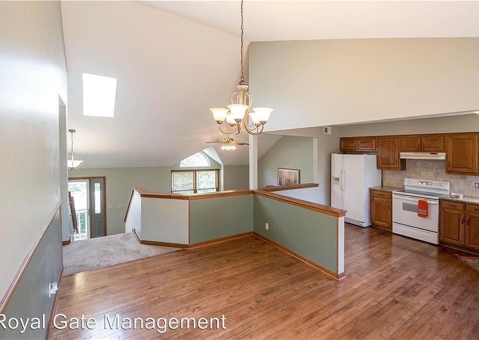 1st image of 15723 Horton Ln