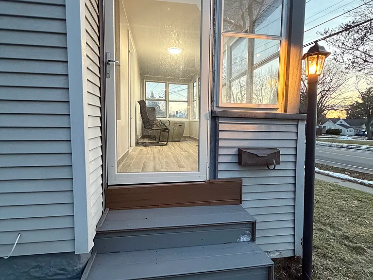 156 E Henrietta Rd — Photo 3