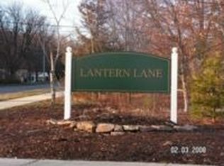 13 Lantern Ln, Vernon, CT 06066