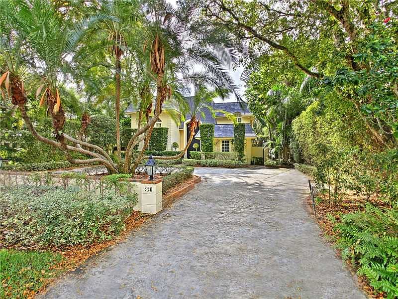 2nd image of 550 Sabal Palm Rd