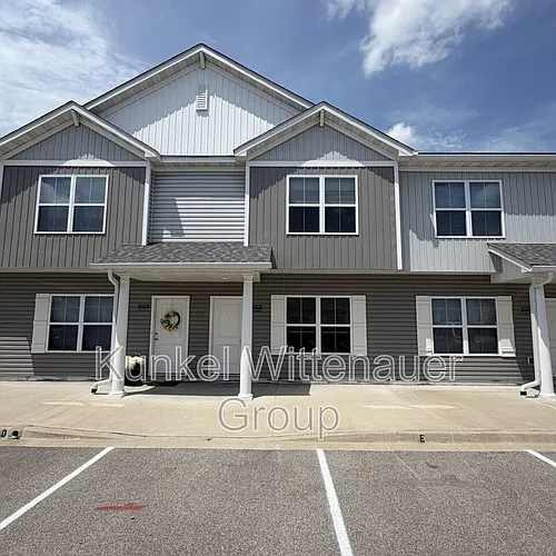 217 E Coral Sea Way Photo 1